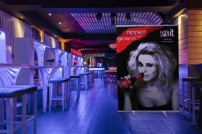 Mit dem Mega Roll up ist Aufmerksamkeit garantiert XXL Roll up inklusive Digitaldruck